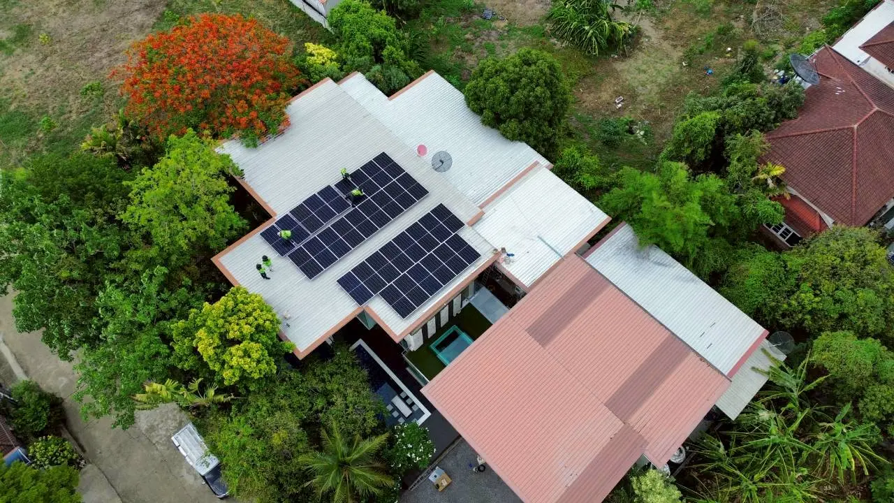 บ้านพักอาศัย บ้านคุณกิ่ง — Drone View