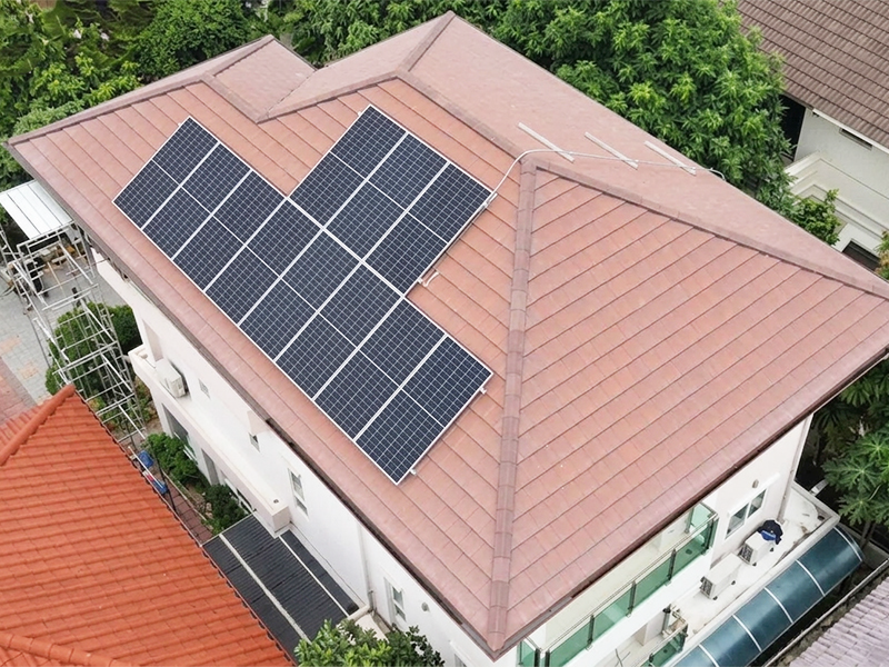 บ้านพักอาศัย Solar Rooftop — Drone View